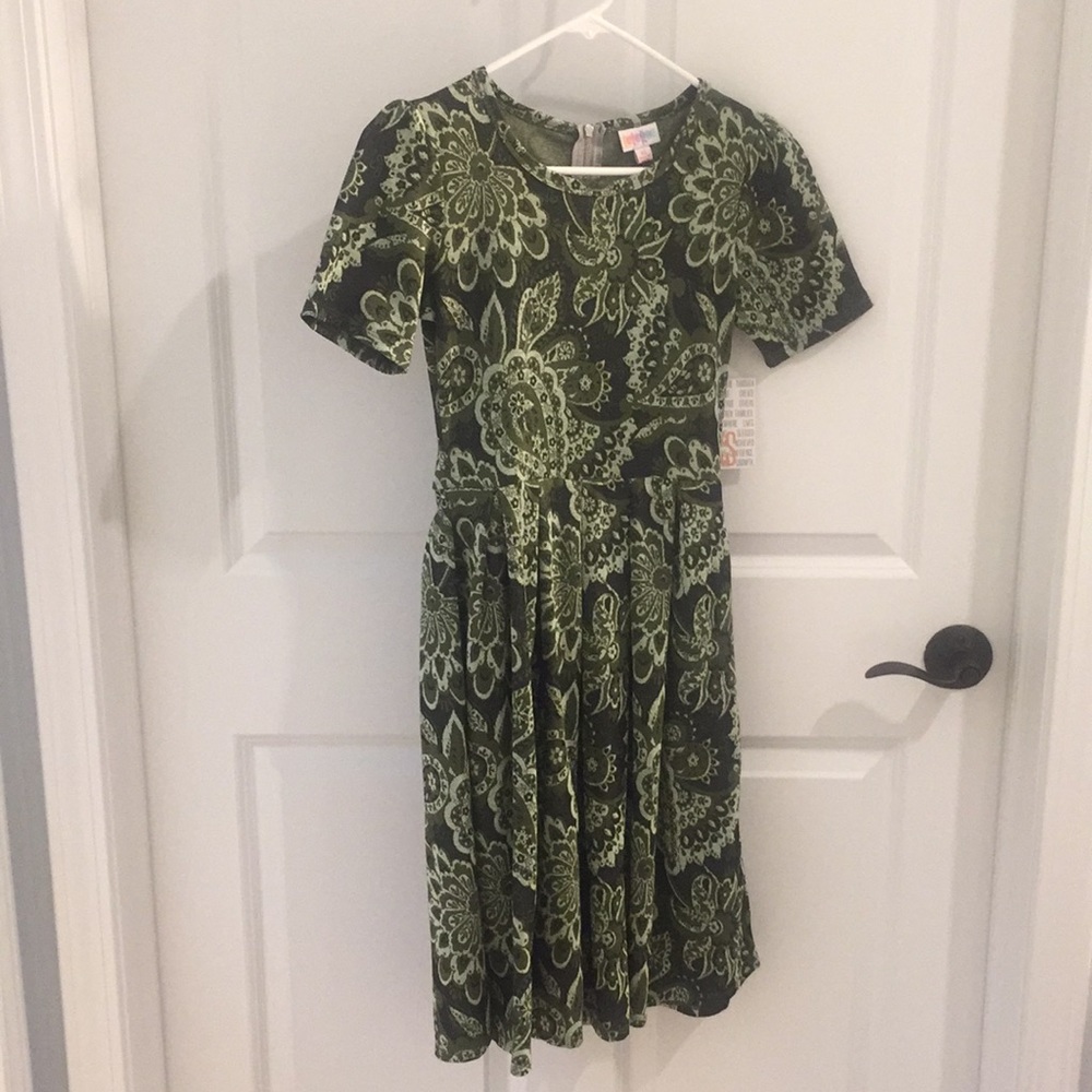 NWT LuLaRoe Amelia XS